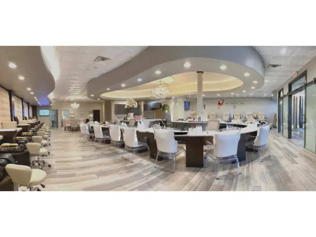 I-Spa Lash Nail Lounge — Nail salon in Omaha